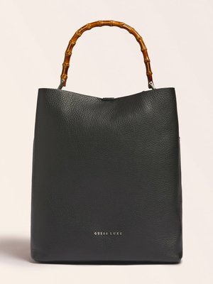 Černá barva, Aida kabelka