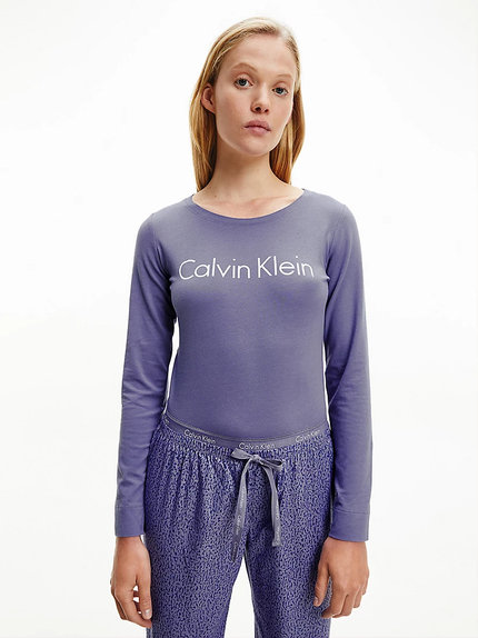 Fialová barva, Pyžamový set