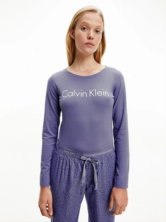 Fialová barva, Pyžamový set