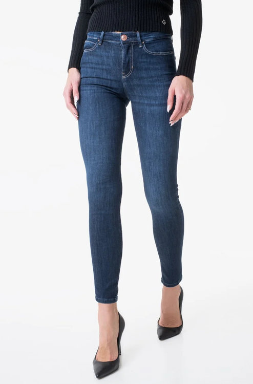 Modrá barva, Skinny jeans