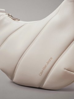 Quilted Crescent kabelka Krémová barva Ženy