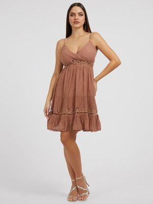 GUESS – Quincy šaty, Hnědá barva