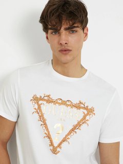 Bílá barva, Triangle Logo triko