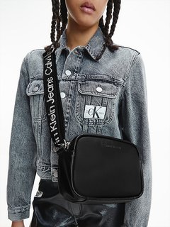 Luxusní K60K608944-BDS crossbody, OS