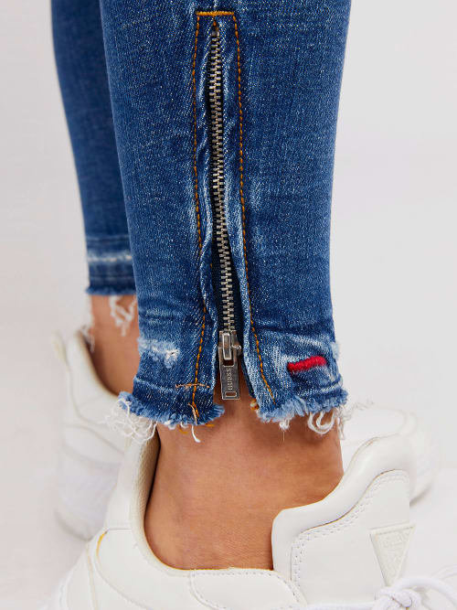 Luxusní W1RA93D46A4-GLRS JEANS