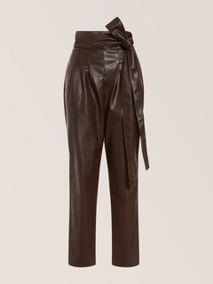 Hnědá barva, Devine kalhoty