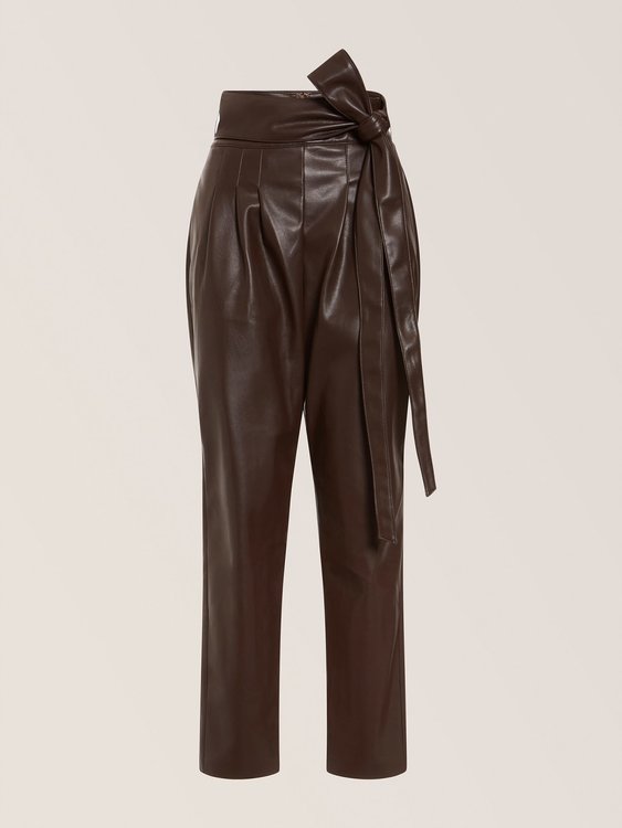 Hnědá barva, Devine kalhoty