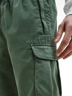 Luxusní J30J317990-LDT šortky