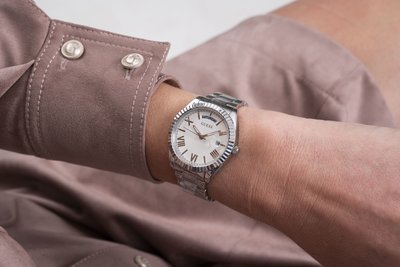 Hodinky Luna – Guess, Stříbrná barva Ženy 1