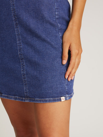 Módní J20J224528-1BJ šaty n/s, 2025