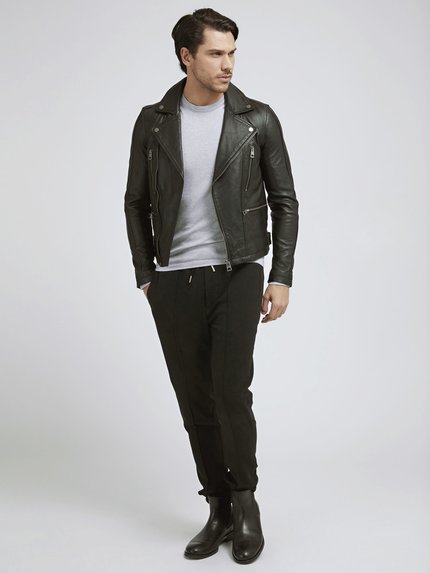 M0BL03R0O00-JBLK BUNDA – Guess Muži