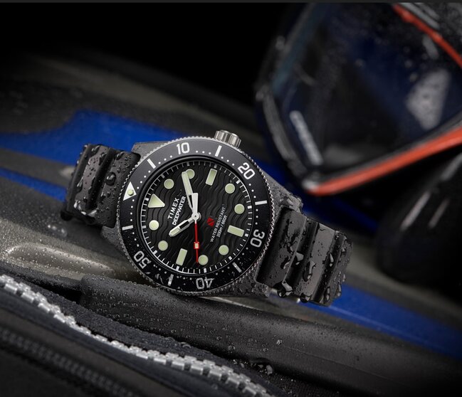 TIMEX, Černá barva Deep Water Reef hodinky