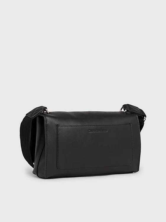 Černá barva, Ultralight kabelka