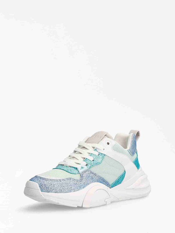 Guess – není fotka