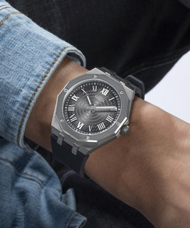 GUESS, Černá, Stříbrná barva Asset hodinky