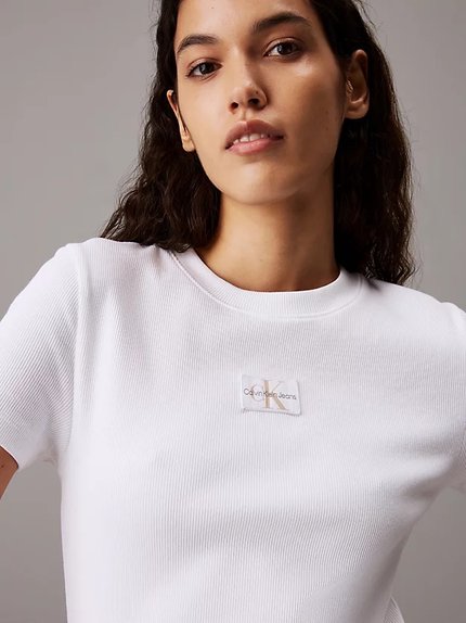 Módní Woven Label triko, Bílá barva, 2024