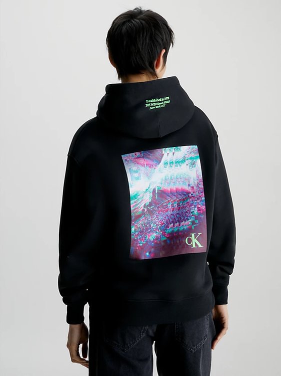 Calvin Klein Jeans – Back Hyper Real Land mikina, Černá barva