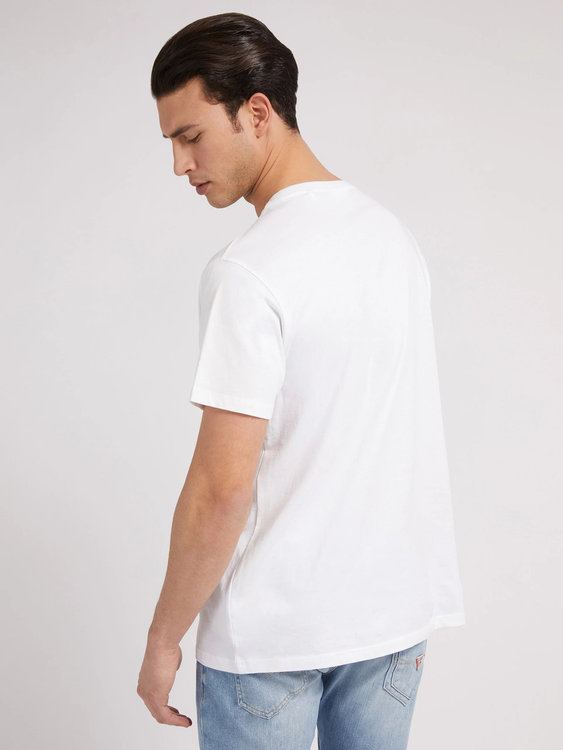 Bílá barva, Academy triko