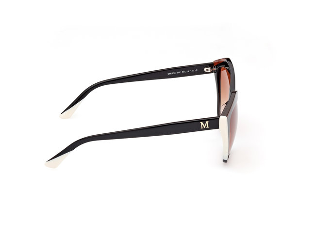 Černá barva, Sluneční brýle