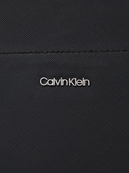 Módní K60K611676-BEH batoh, 2024