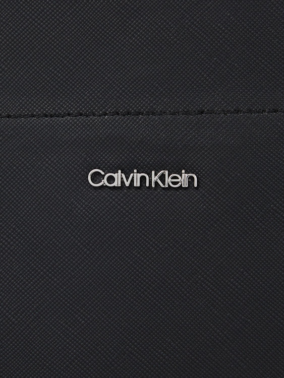 Módní K60K611676-BEH batoh, 2024