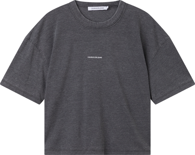 Šedá barva, Oversize triko