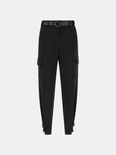 Černá barva, Marzia kalhoty