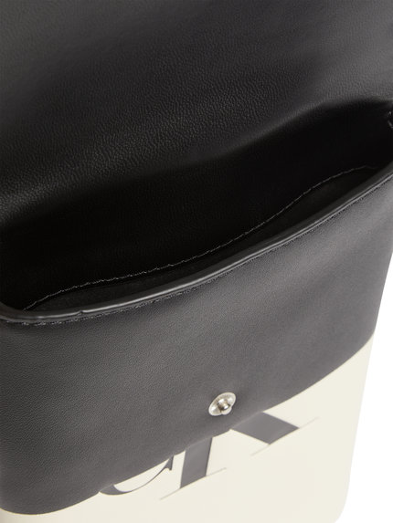 Módní K60K609819-01R mobil.kryt, 2022