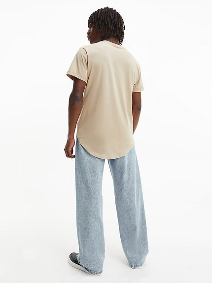 Módní Badge triko, Béžová barva, 2023