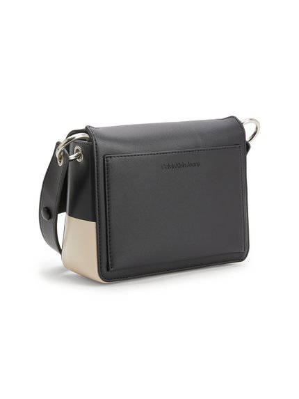 Módní K60K609771-01R crossbody, 2022