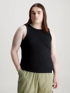 Černá barva, Woven top