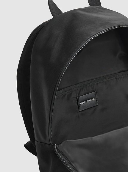 Módní CK Batoh Bp40, Černá barva, 2021, 2020