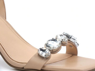 Béžová barva, Maliny sandále