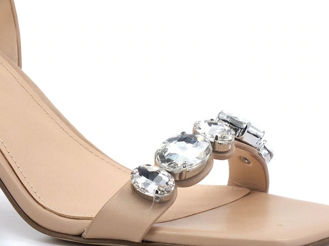 Béžová barva, Maliny sandále