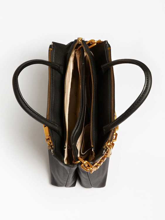 Černá barva, Turin kabelka