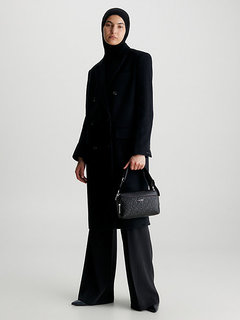 CK Must crossbody Černá barva Ženy