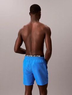 Modrá barva, Intense power plavky