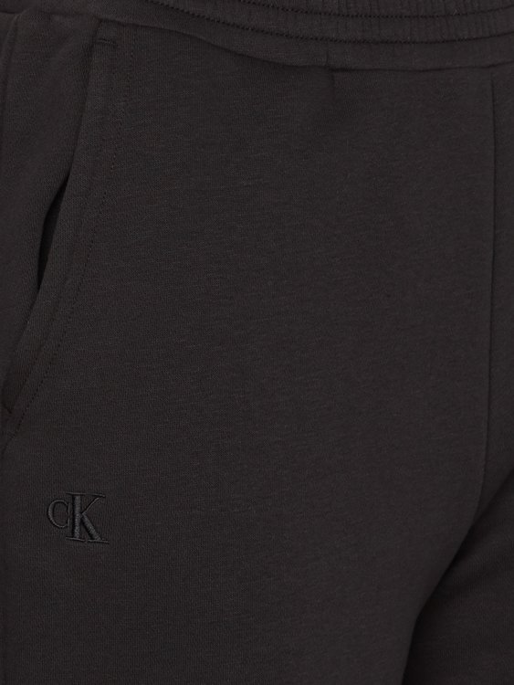 není fotka Institutional tepláky Ženy