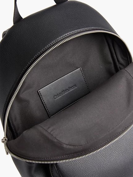 Módní Minimal batoh, Černá barva, 2023