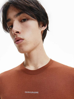 Hnědá barva, Logo triko