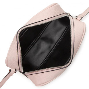 Růžová barva, Sculpted crossbody