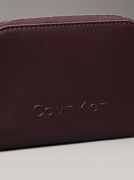 Módní Embossed Logo malá peněženka, Hnědá barva, 2024