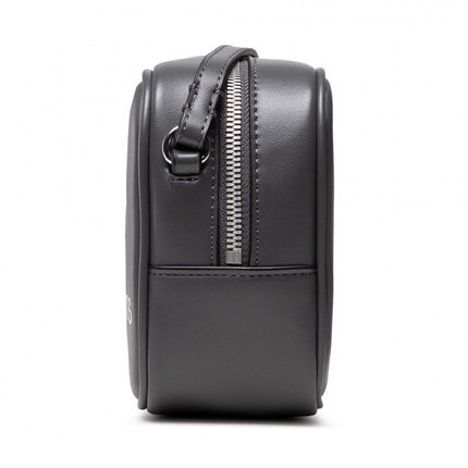 Calvin Klein Jeans, Šedá barva Camera crossbody