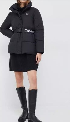 Černá barva, Puffer bunda