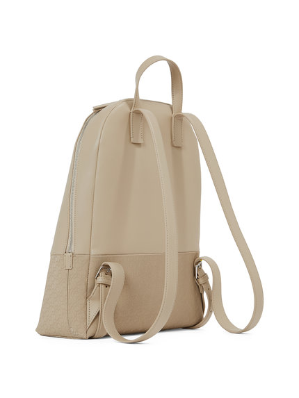 Módní K60K613184-W75 batoh, 2025