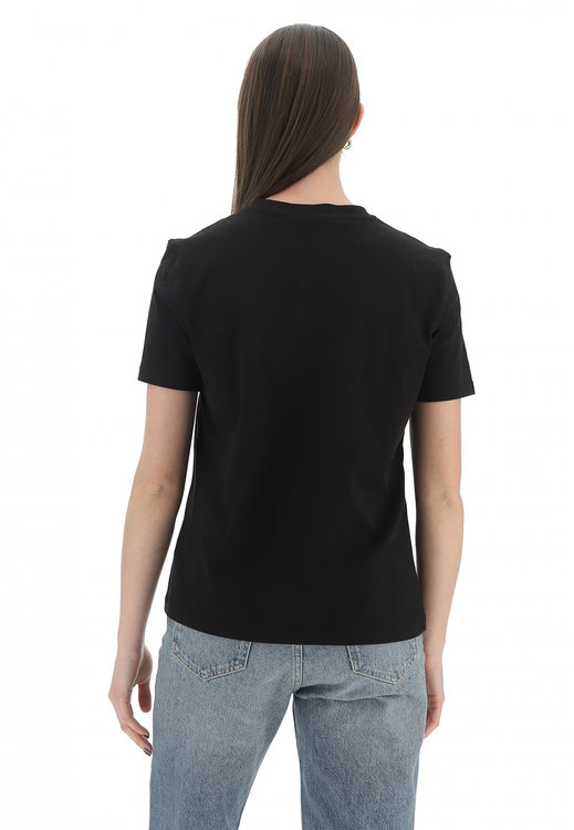 Módní Embro Badge Regular triko, Černá barva, 2024