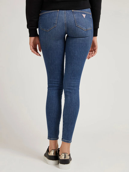 Modrá barva, Shaping fit jeans