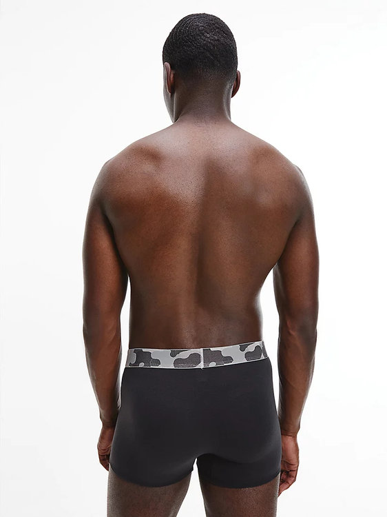 Černá barva, Galvanized boxerky