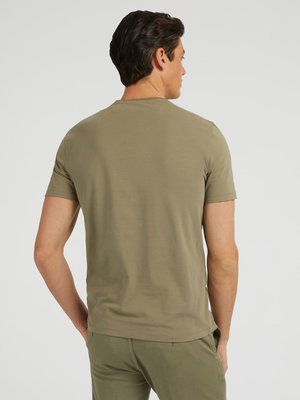 M3GI70KBMS0-G8K2 TRIKO S/S – GUESS Muži