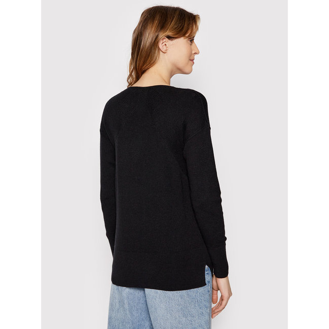 Černá barva, Rib svetr